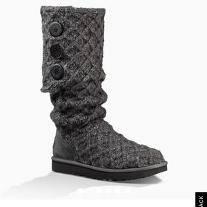 Black knit Ugg boots